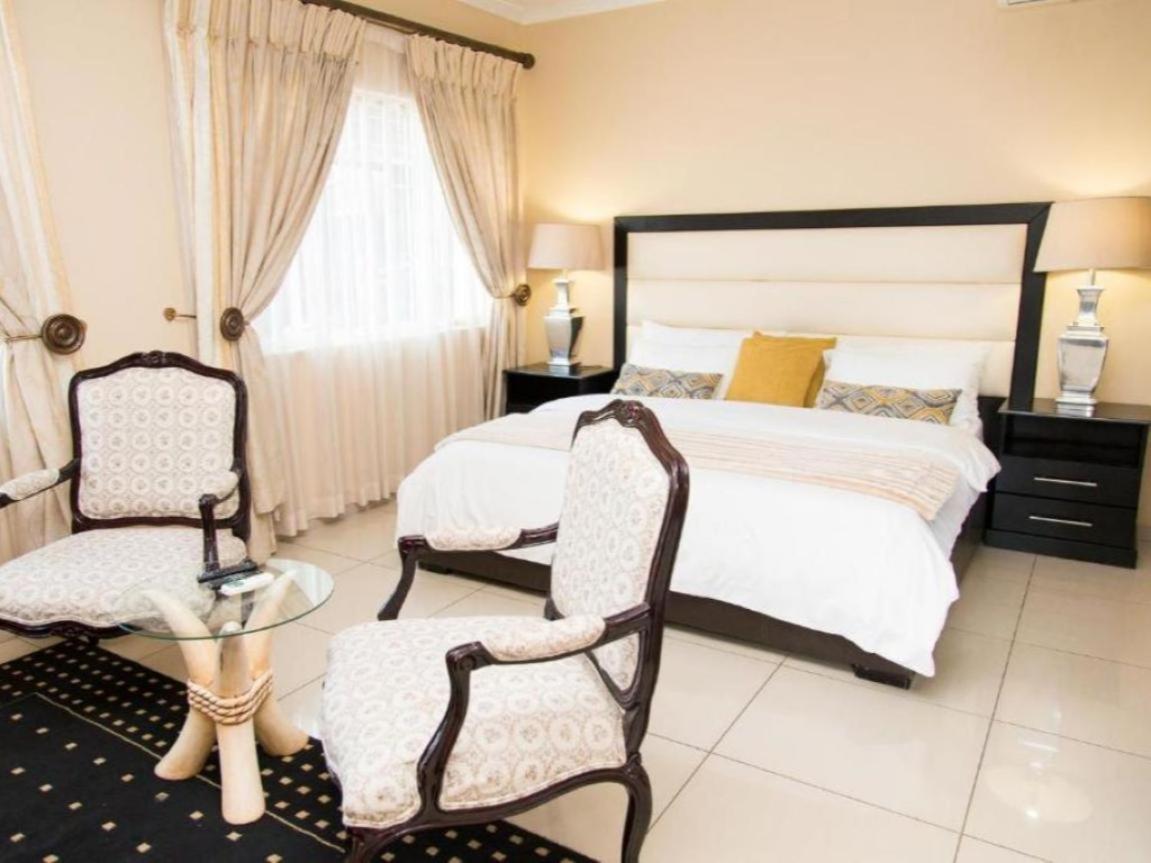 Sollunaa Guesthouse Сандтон Екстер'єр фото