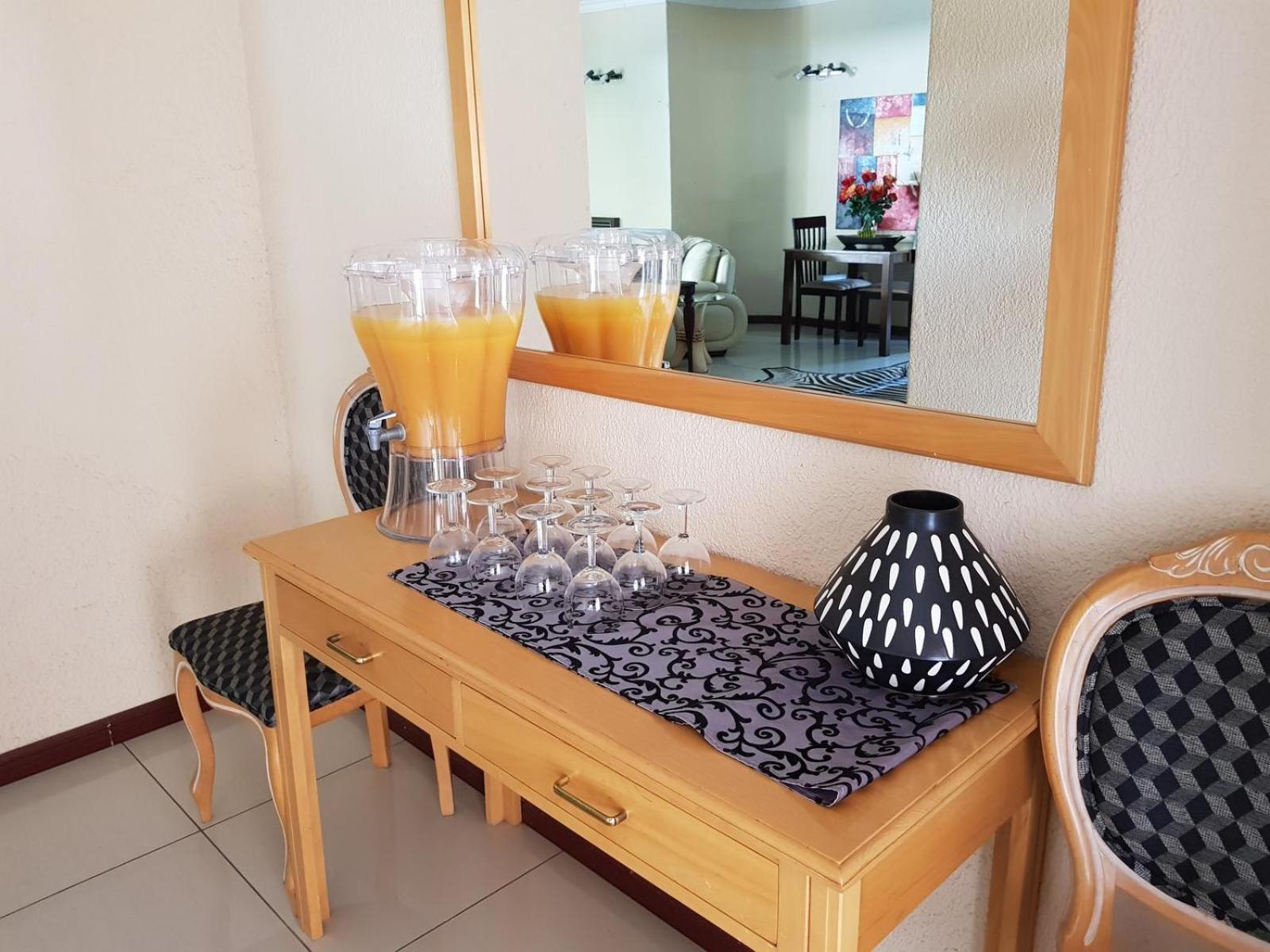 Sollunaa Guesthouse Сандтон Екстер'єр фото