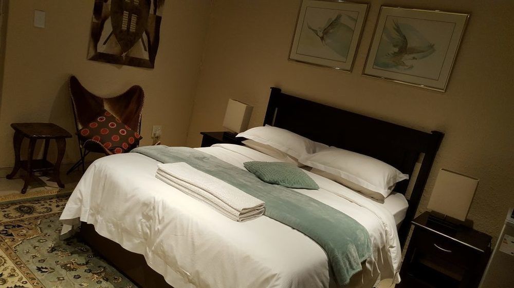 Sollunaa Guesthouse Сандтон Екстер'єр фото